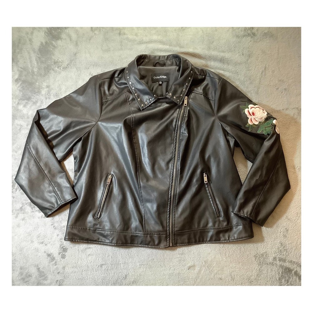 OuterEdge Women's 2X Black Faux Leather‎ Moto Jacket Floral Embroidered Studded